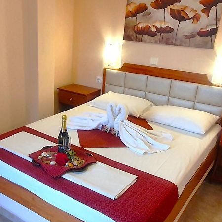 Apartmenthotel Sithon Sarti Exterior photo