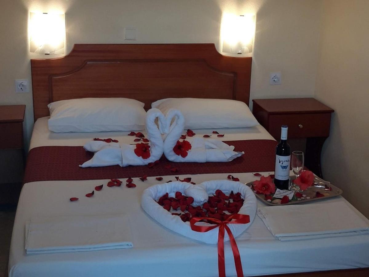 Apartmenthotel Sithon Sarti Exterior photo