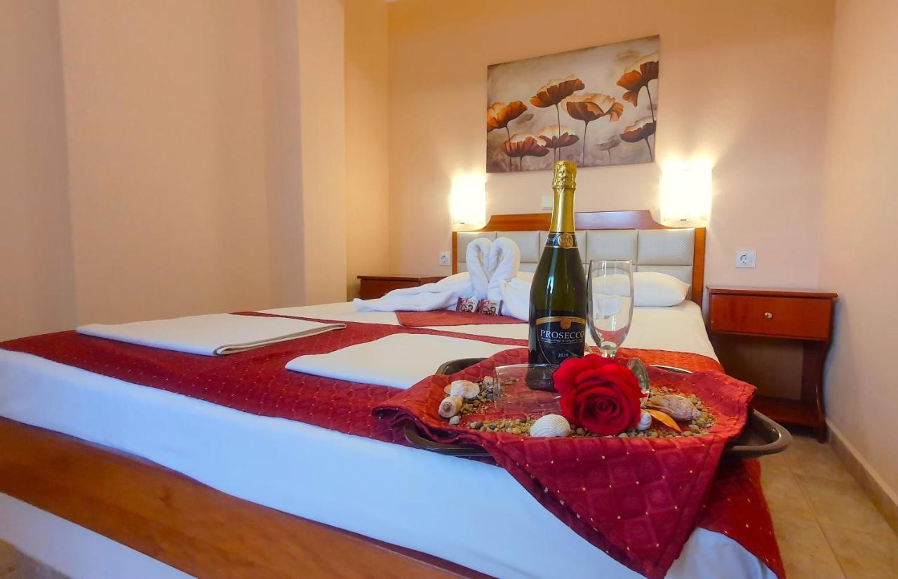 Apartmenthotel Sithon Sarti Exterior photo