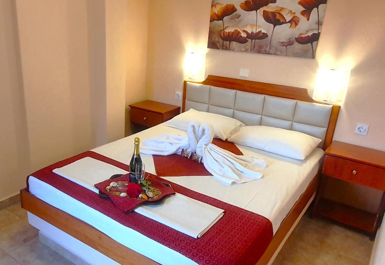 Apartmenthotel Sithon Sarti Exterior photo